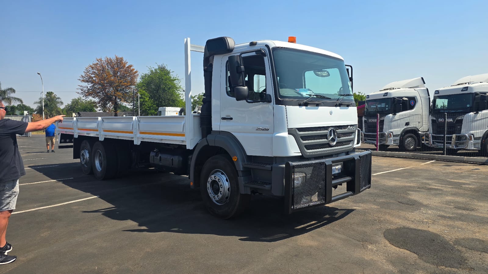 2006 Mercedes - Benz Atego 2528 dropside