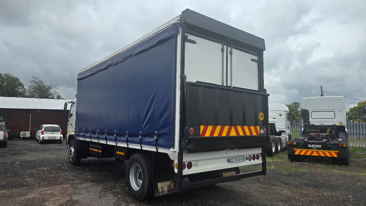 Hino 500 1626 Curtain side