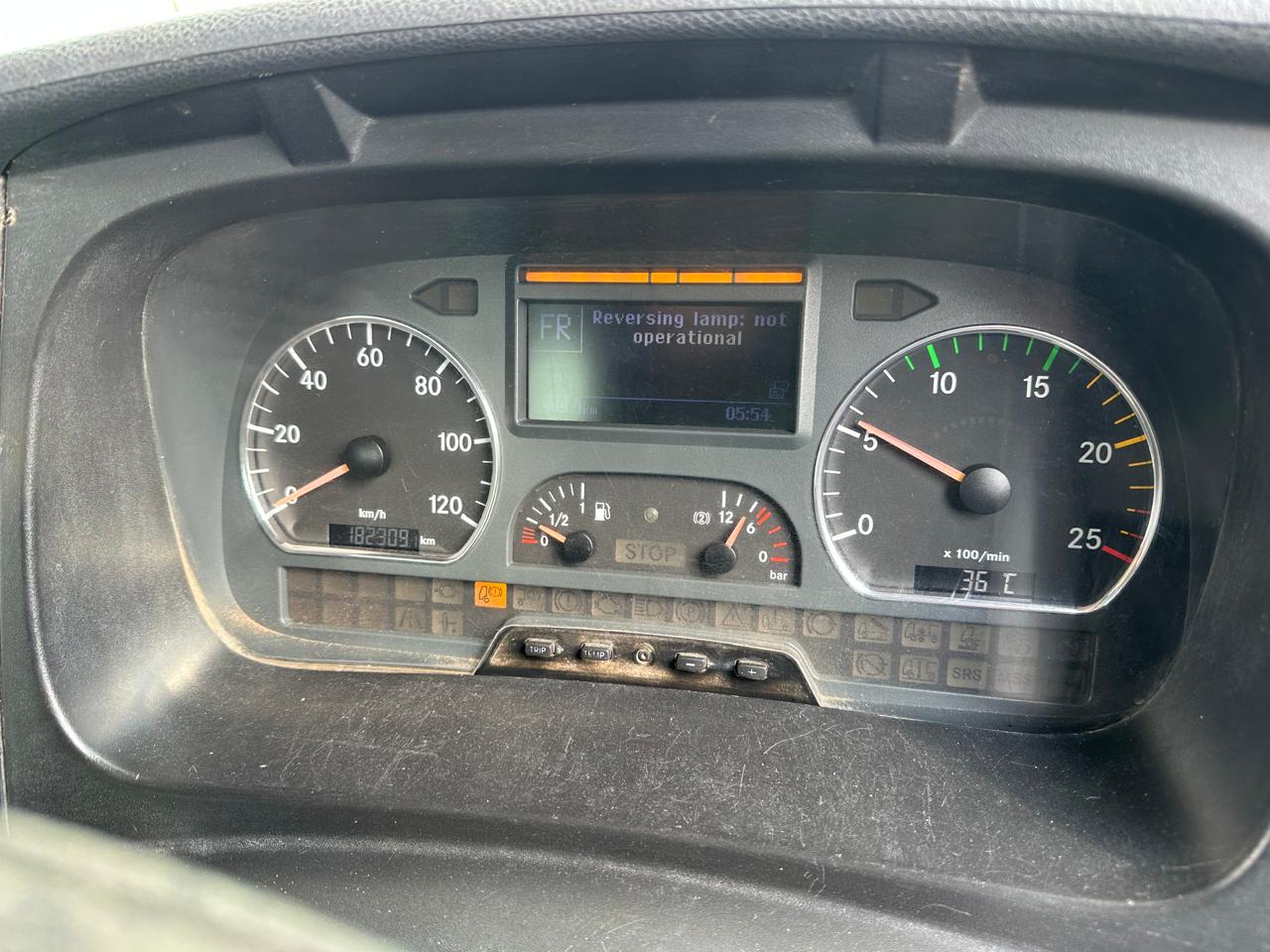 Mercedes Benz Axor 3535 8x4 8 cube cement mixer