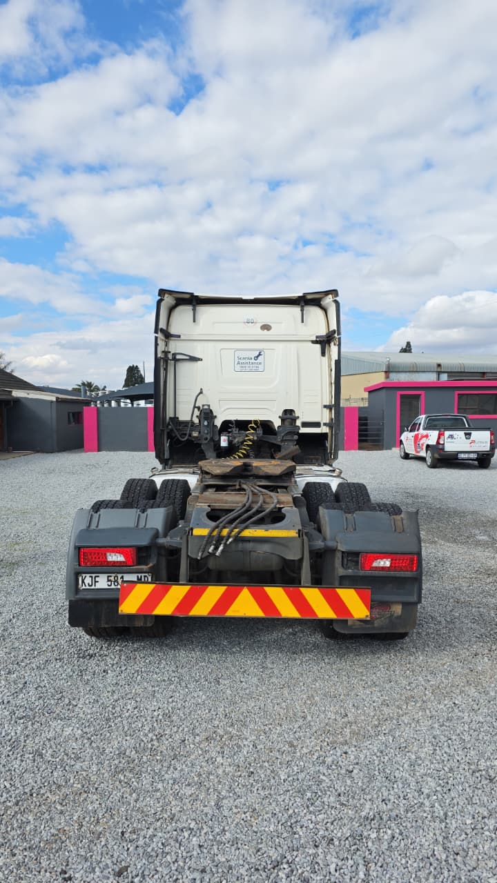 Scania G460