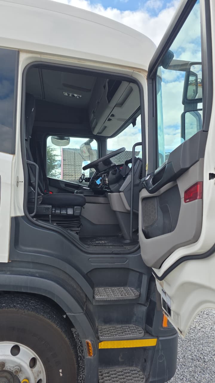 Scania G460