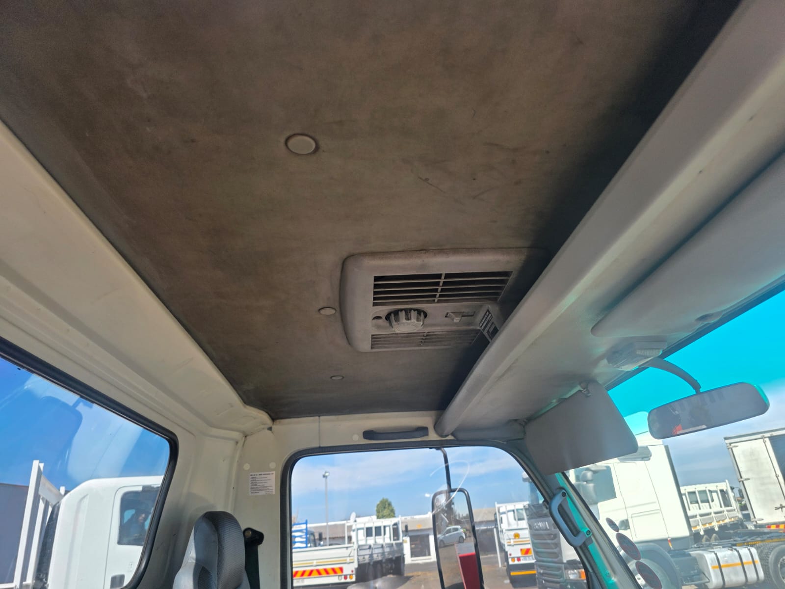 Isuzu NPR 400