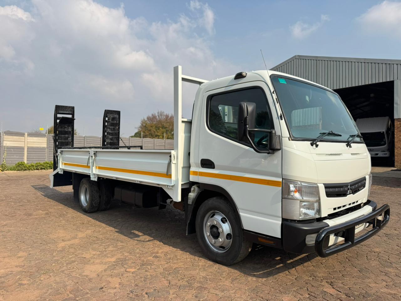 Fuso 8 150