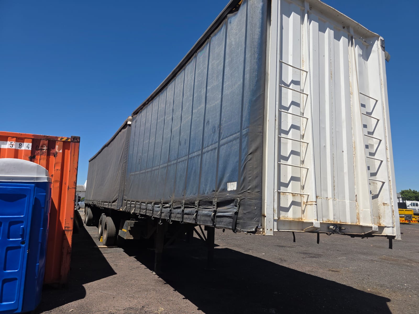2002 SA Truck bodies 6x12 link
