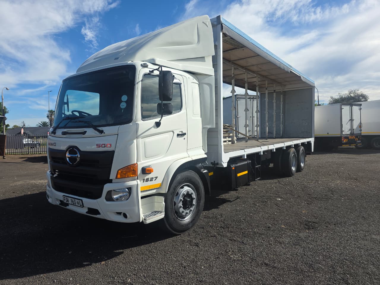 Hino 500 1627